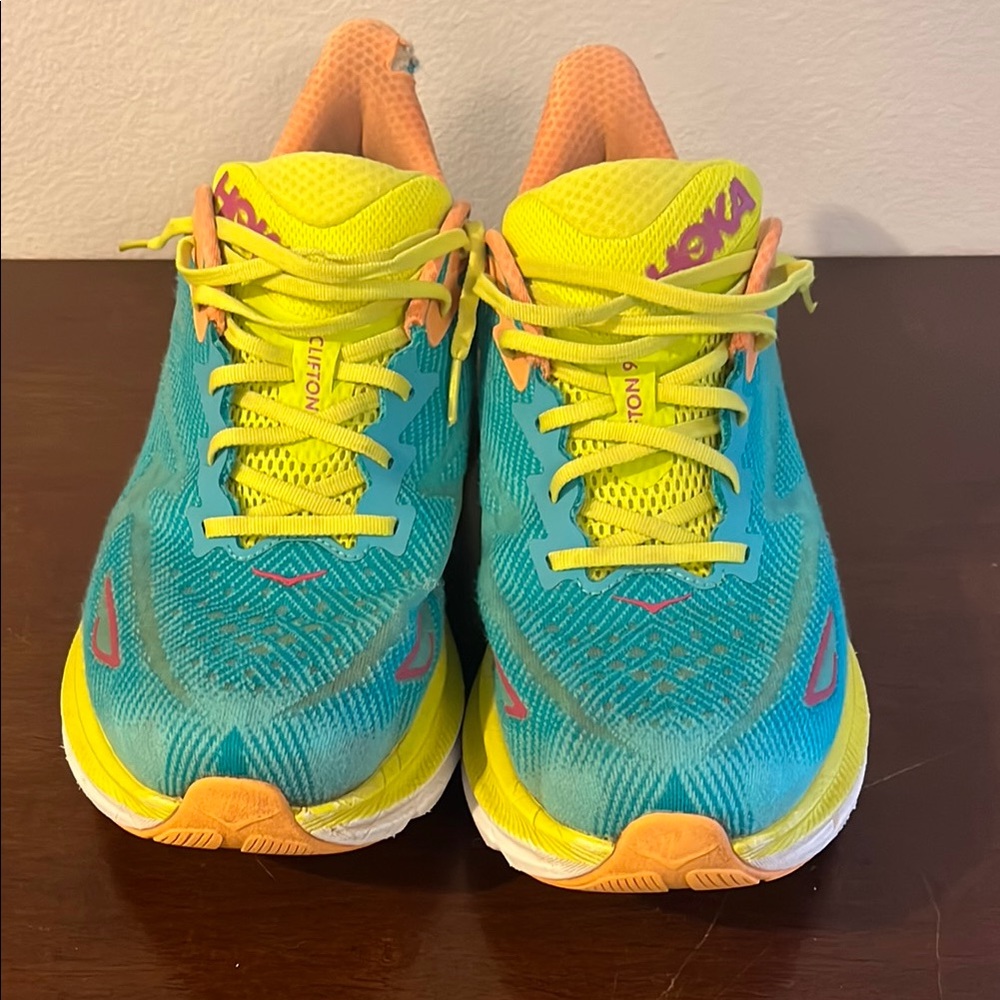 Hoka Clifton 9, 12.5 2E